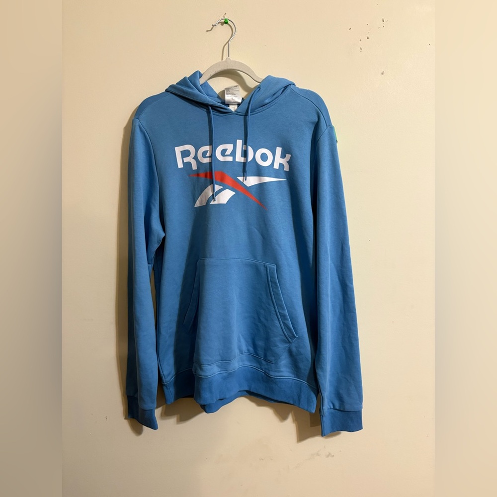 Reebok Sweatshirt Mens large essential blue Hoodie front pocket large logo NWT